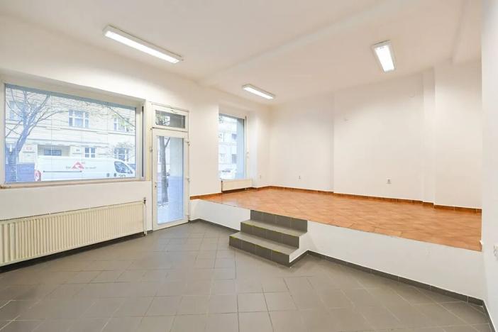 Pronájem kanceláře, Praha - Vršovice, Petrohradská, 50 m2