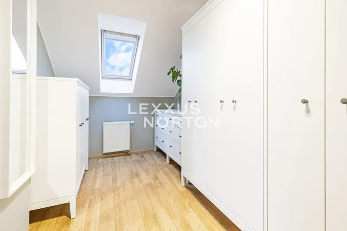 Prodej rodinného domu, Benešov, 264 m2