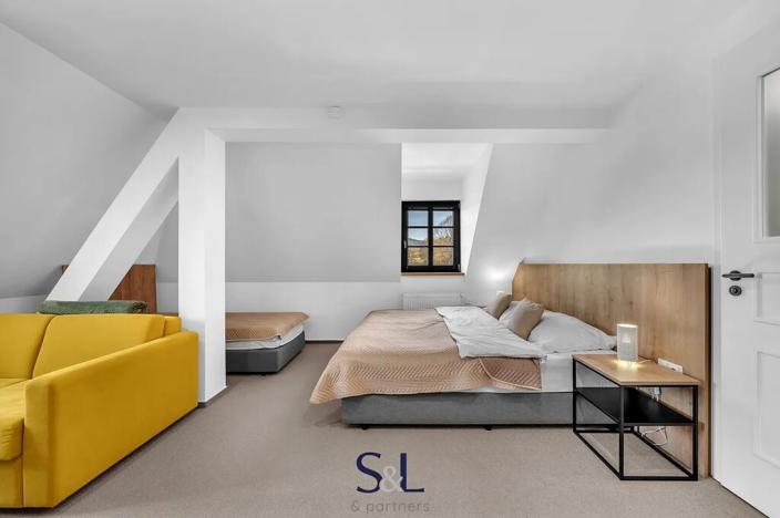 Prodej ubytování, Osečná, Svatovítské náměstí, 1005 m2