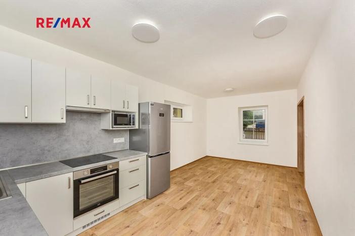 Pronájem rodinného domu, Zruč-Senec, U pomníku, 130 m2