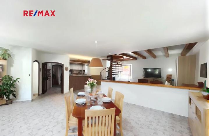 Prodej rodinného domu, Volary, K. V. Raise, 392 m2