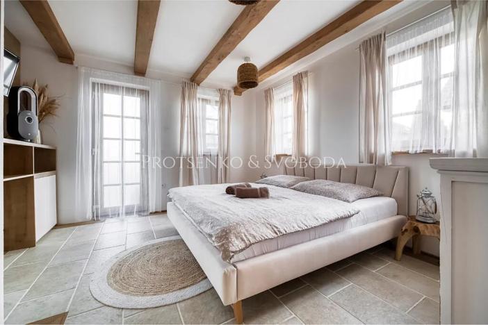 Prodej apartmánu, Lipí, 197 m2