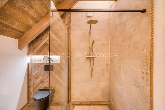 Prodej apartmánu, Lipí, 197 m2