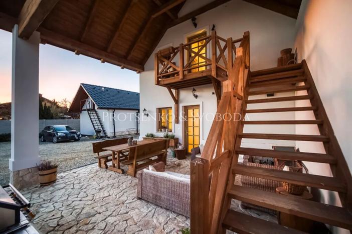 Prodej činžovního domu, Lipí, 197 m2