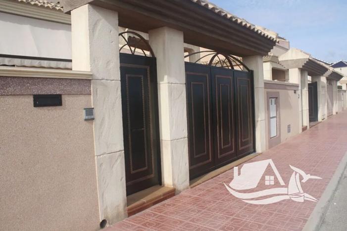 Prodej rodinného domu, Torrevieja, Španělsko, 225 m2