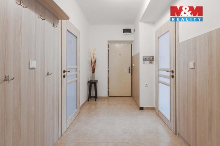 Prodej bytu 3+1, Klatovy - Klatovy IV, Školní, 81 m2