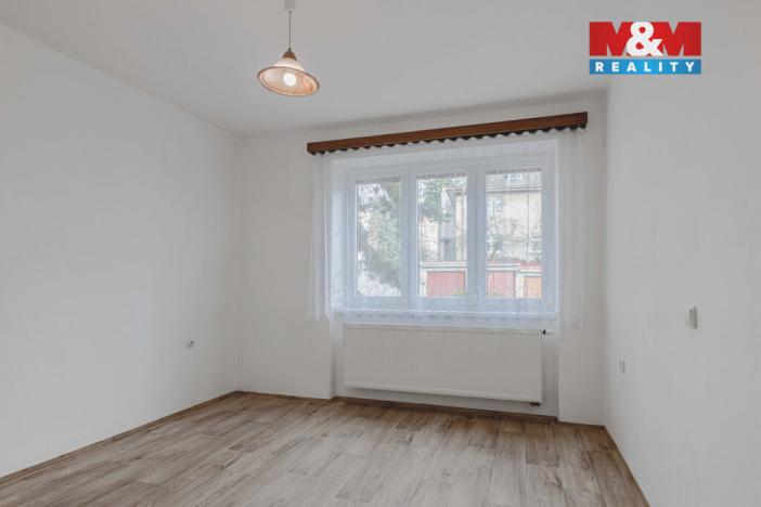 Prodej bytu 3+1, Klatovy - Klatovy IV, Školní, 81 m2