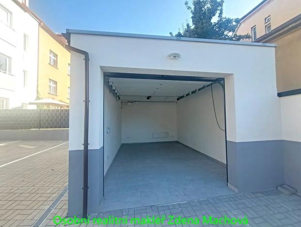 Pronájem garáže, Praha - Motol, Na Homolce, 21 m2