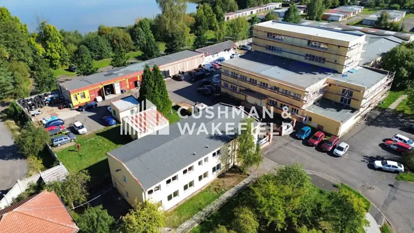 Prodej výrobních prostor, Ostrov, U Nemocnice, 2300 m2