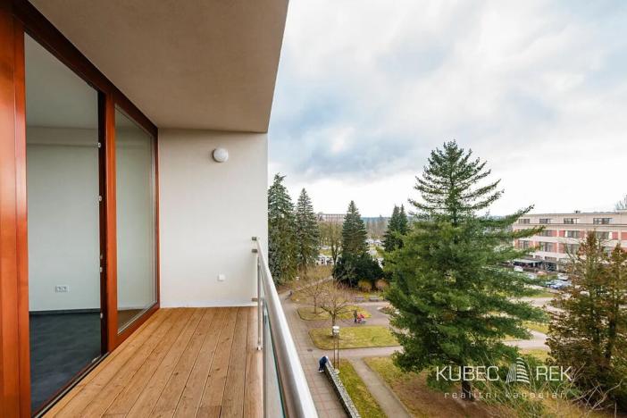 Pronájem bytu 2+kk, Sezimovo Ústí, náměstí Tomáše Bati, 52 m2