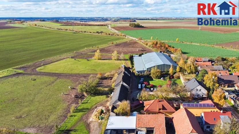 Prodej výrobních prostor, Břežany II, 3294 m2