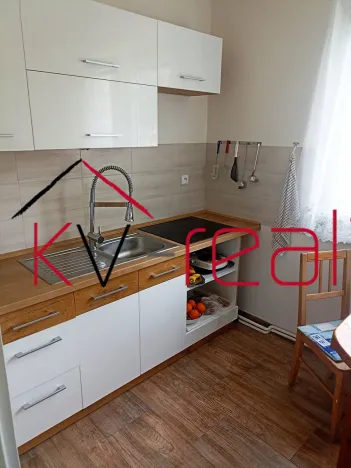 Prodej bytu 1+1, Hroznětín, Sídliště, 37 m2