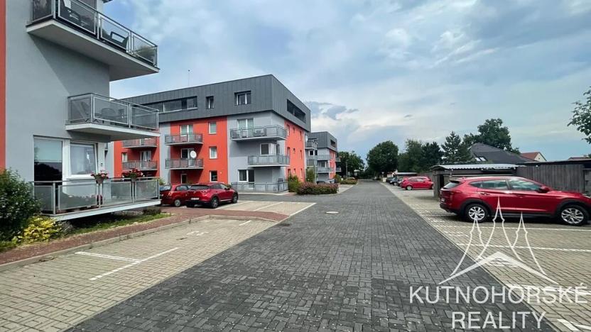 Pronájem garážového stání, Kutná Hora, Tyršova, 12 m2