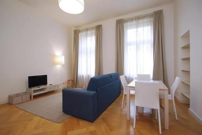 Pronájem bytu 1+1, Praha - Nové Město, Bolzanova, 47 m2