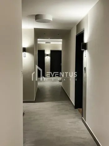 Pronájem bytu 2+kk, Praha - Holešovice, Jankovcova, 59 m2