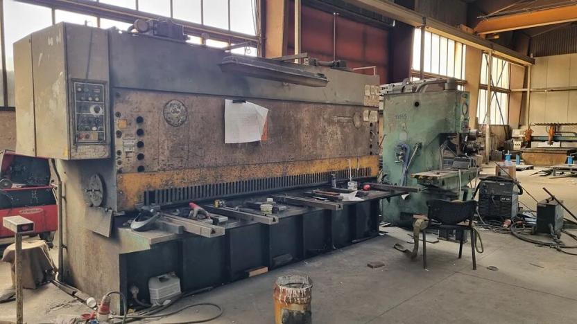 Prodej výrobních prostor, Kolín, K Dílnám, 1529 m2