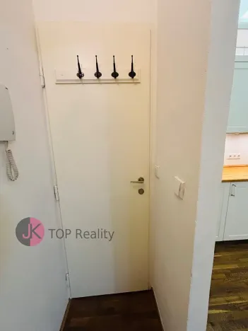 Pronájem bytu 2+kk, Praha - Smíchov, U Santošky, 47 m2