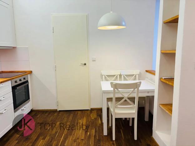 Pronájem bytu 2+kk, Praha - Smíchov, U Santošky, 47 m2