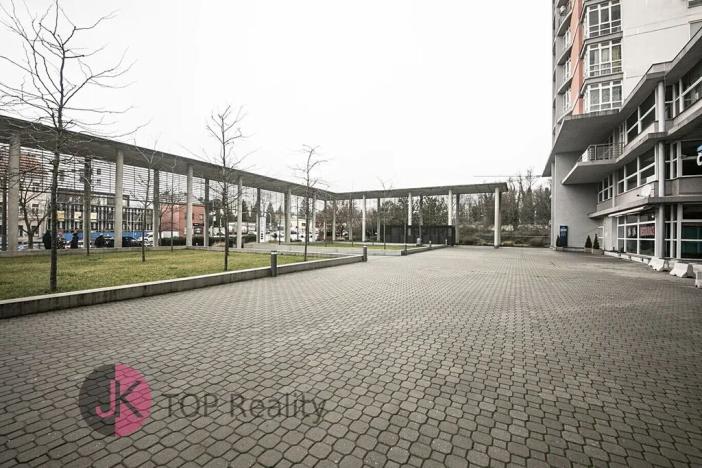 Pronájem bytu 1+kk, Praha - Strašnice, Vinohradská, 41 m2