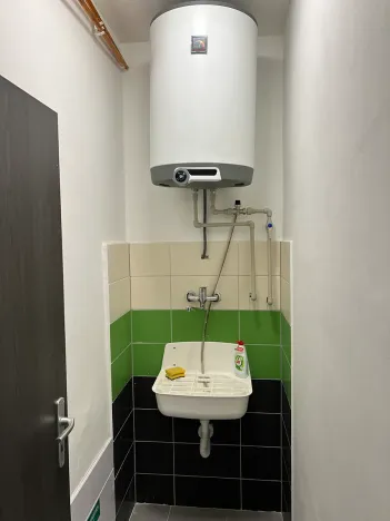 Pronájem výrobních prostor, Cheb, Pekařská, 400 m2