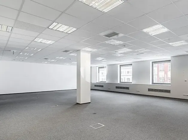 Pronájem kanceláře, Praha - Karlín, Thámova, 252 m2