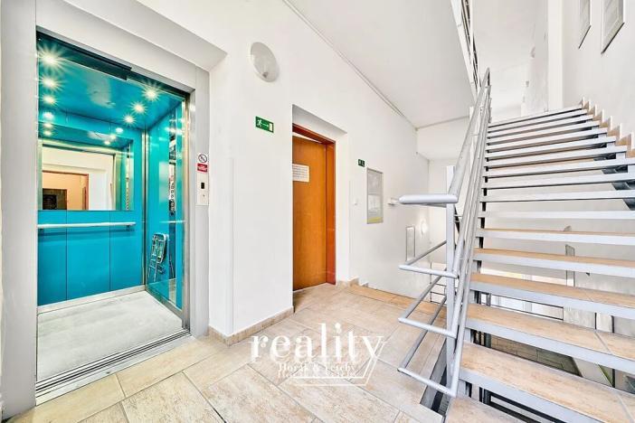 Pronájem obchodního prostoru, Jihlava, Žižkova, 183 m2