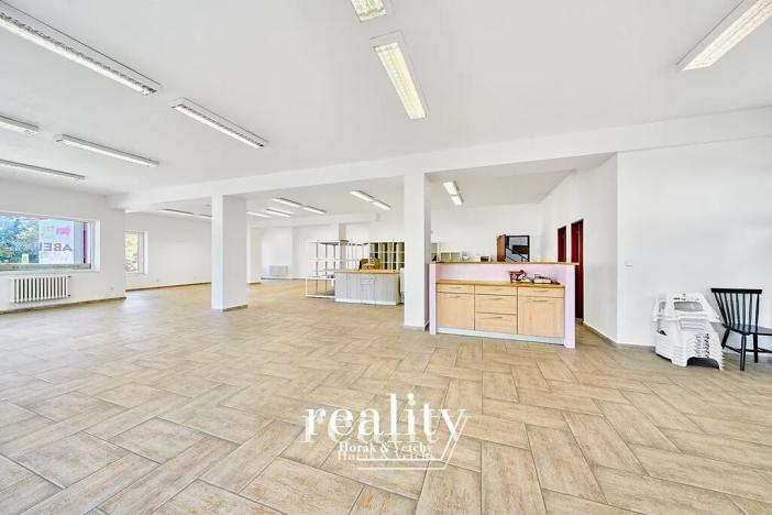 Pronájem obchodního prostoru, Jihlava, Žižkova, 183 m2