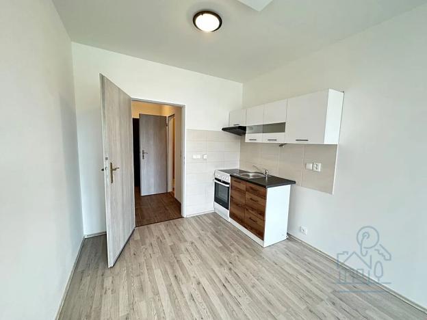 Pronájem bytu 1+kk, Škvorec, 24 m2