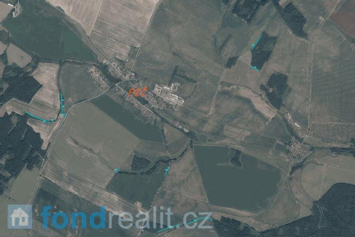 Prodej pole, Peč, 5703 m2
