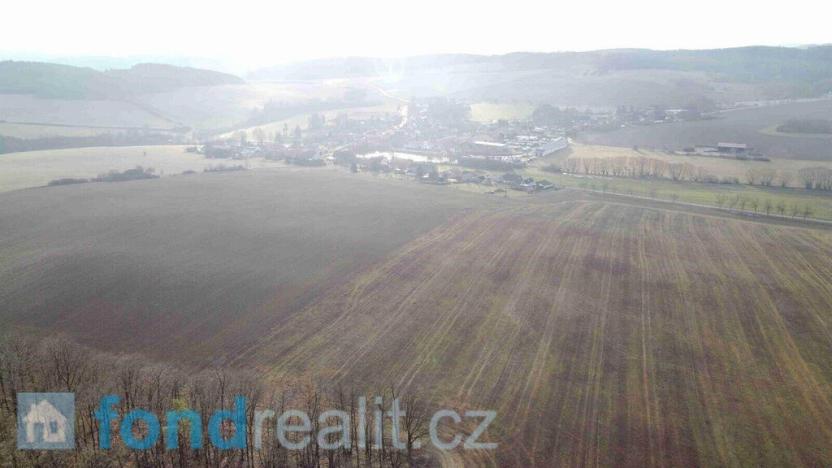 Prodej pole, Terešov, 2574 m2