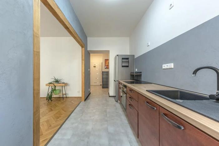 Prodej bytu 1+1, Praha - Podolí, Nedvědovo náměstí, 37 m2