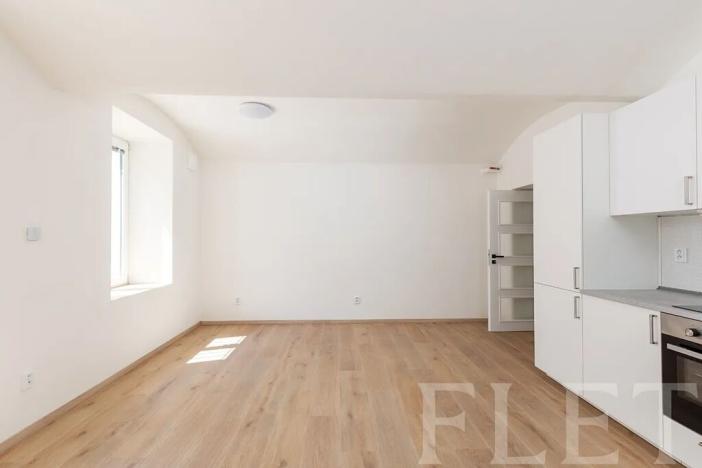 Pronájem bytu 1+kk, Praha - Libeň, Františka Kadlece, 38 m2