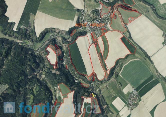 Prodej pozemku, Nové Hrady, 766 m2