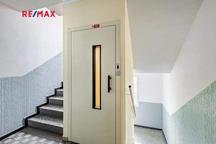 Prodej bytu 3+1, Jindřichův Hradec, sídliště U Nádraží, 77 m2