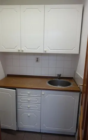 Pronájem kanceláře, Praha - Vinohrady, Kolínská, 100 m2