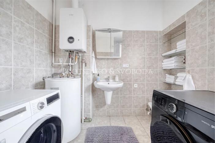 Prodej ubytování, Pardubice, Žižkova, 250 m2