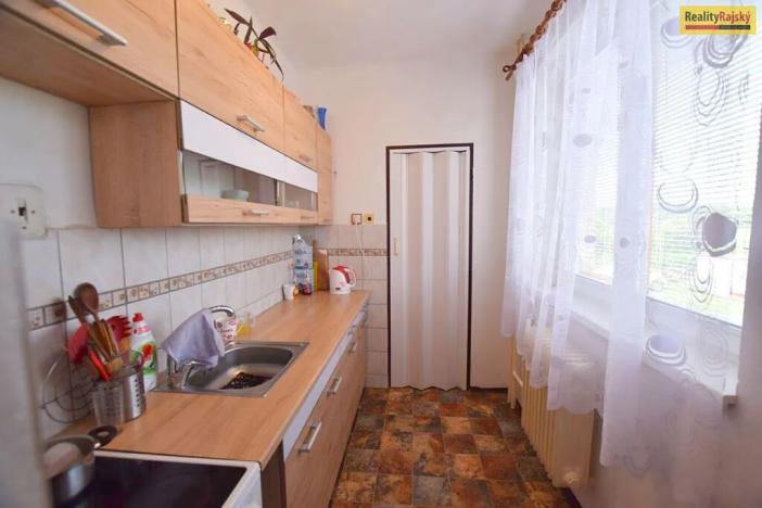 Prodej bytu 3+kk, Kozárovice, 77 m2