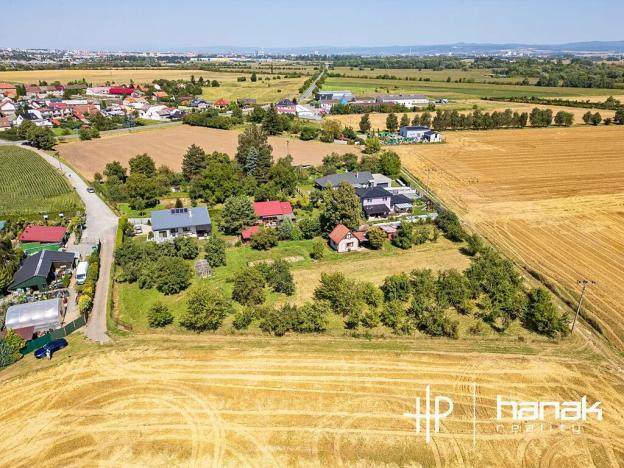 Prodej pozemku pro bydlení, Kožušany-Tážaly, 843 m2