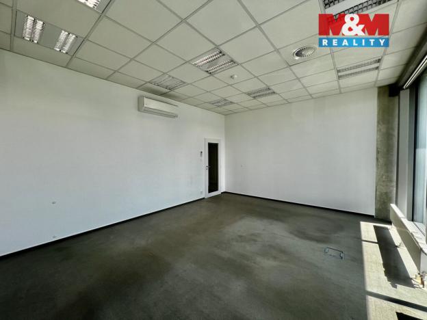 Pronájem kanceláře, Nupaky, Komerční, 100 m2