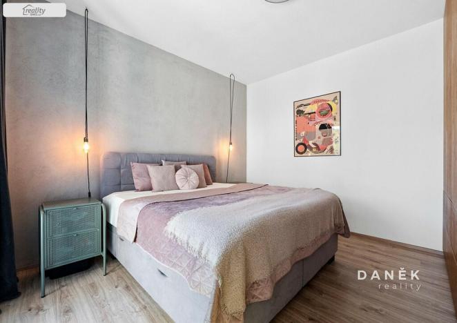 Prodej bytu 3+kk, Oslavany, náměstí 13. prosince, 76 m2