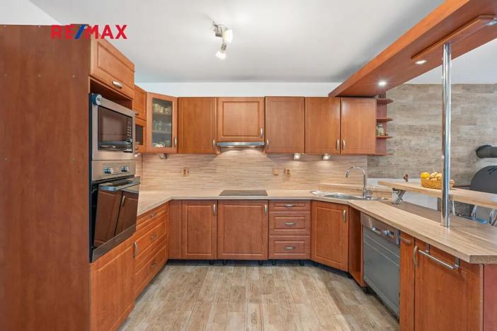 Prodej rodinného domu, Kounice, 192 m2