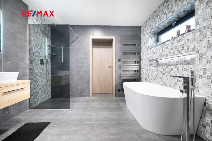 Prodej rodinného domu, Velká Dobrá, Pražská, 182 m2