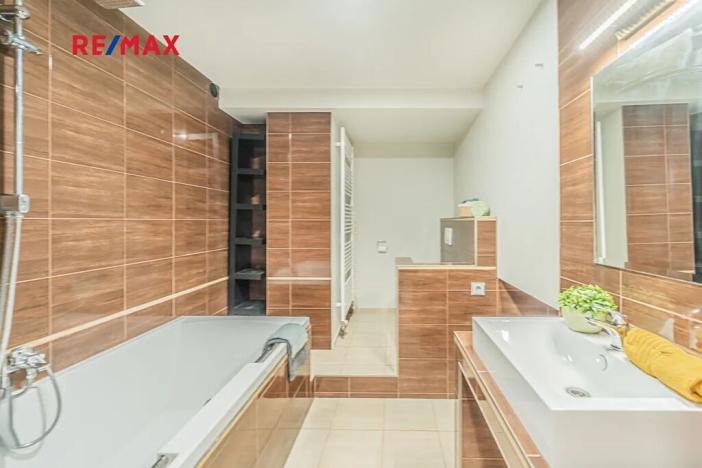 Prodej rodinného domu, Klobuky, Náměstí J. Š. Baara, 108 m2