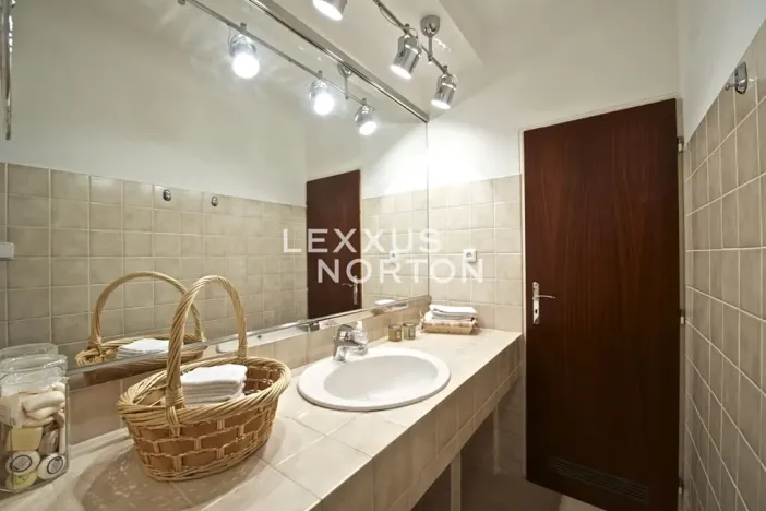 Pronájem rodinného domu, Praha - Kunratice, Ke hrádku, 417 m2