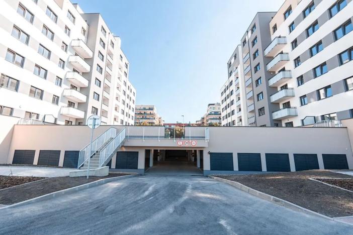 Pronájem bytu 2+kk, Praha - Hlubočepy, Fabiánové, 45 m2