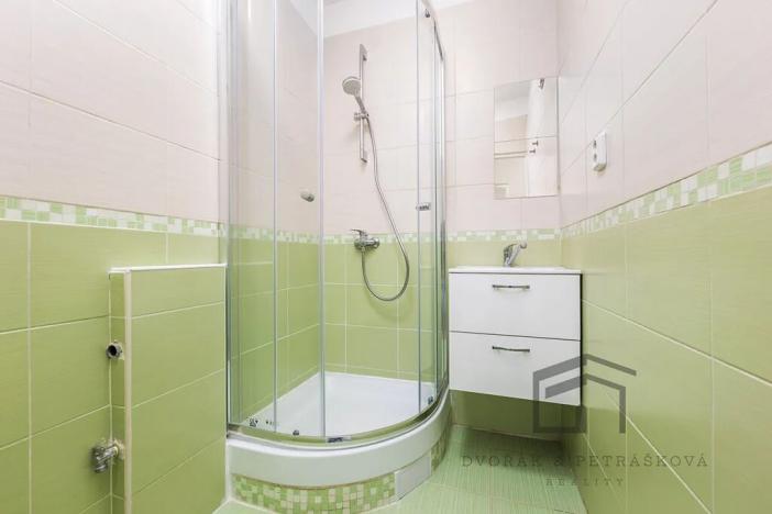 Pronájem bytu 1+1, Praha - Záběhlice, Jabloňová, 33 m2