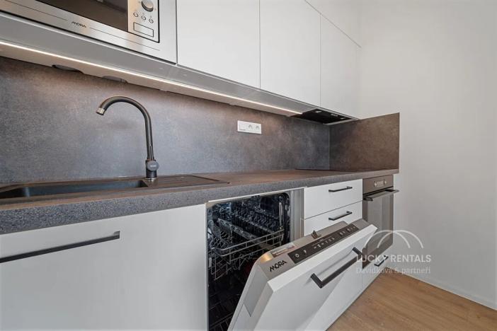 Pronájem bytu 1+kk, Praha - Chodov, Líbalova, 32 m2