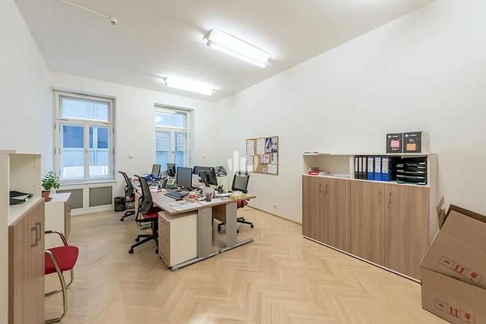 Pronájem kanceláře, Praha - Nové Město, Václavské náměstí, 150 m2