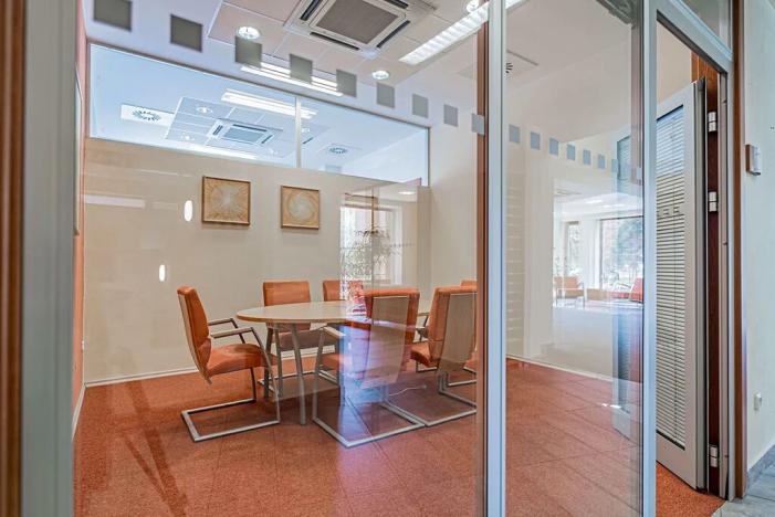 Prodej kanceláře, Třinec, 2388 m2