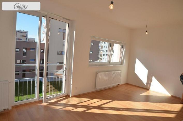 Pronájem bytu 1+kk, Praha - Kamýk, Kramperova, 40 m2